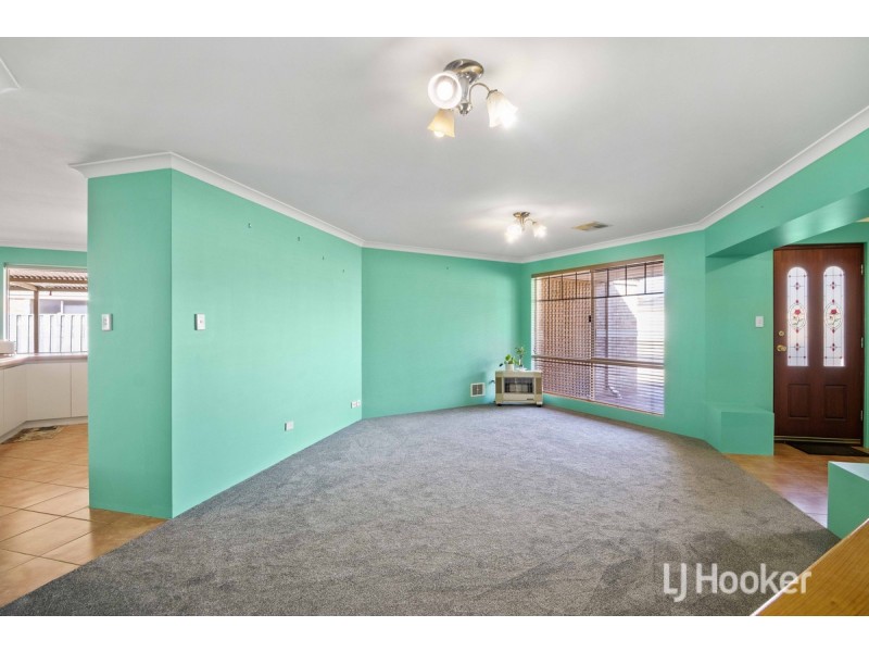 33 Barton Drive, Australind WA 6233