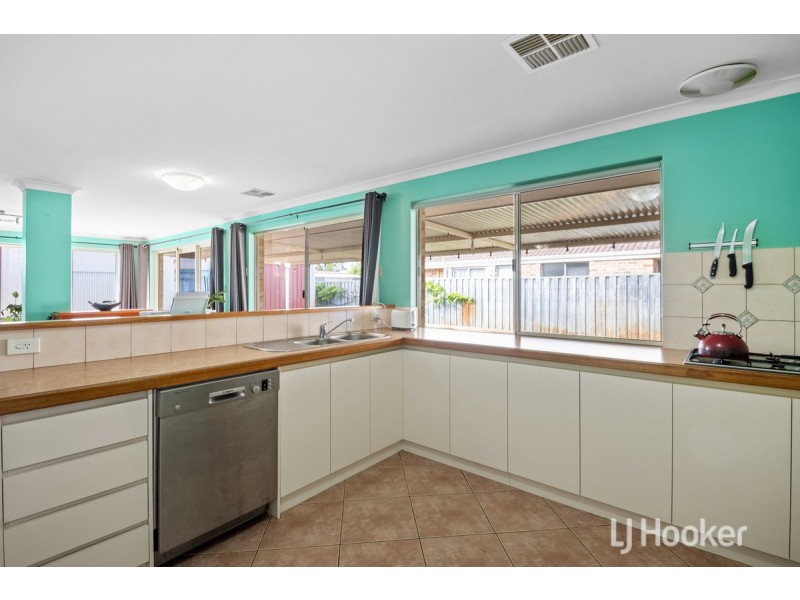 33 Barton Drive, Australind WA 6233