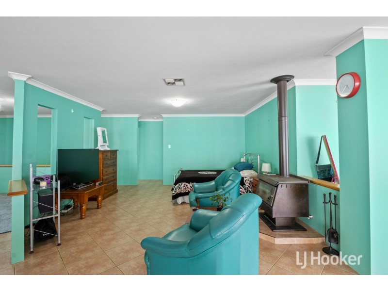 33 Barton Drive, Australind WA 6233