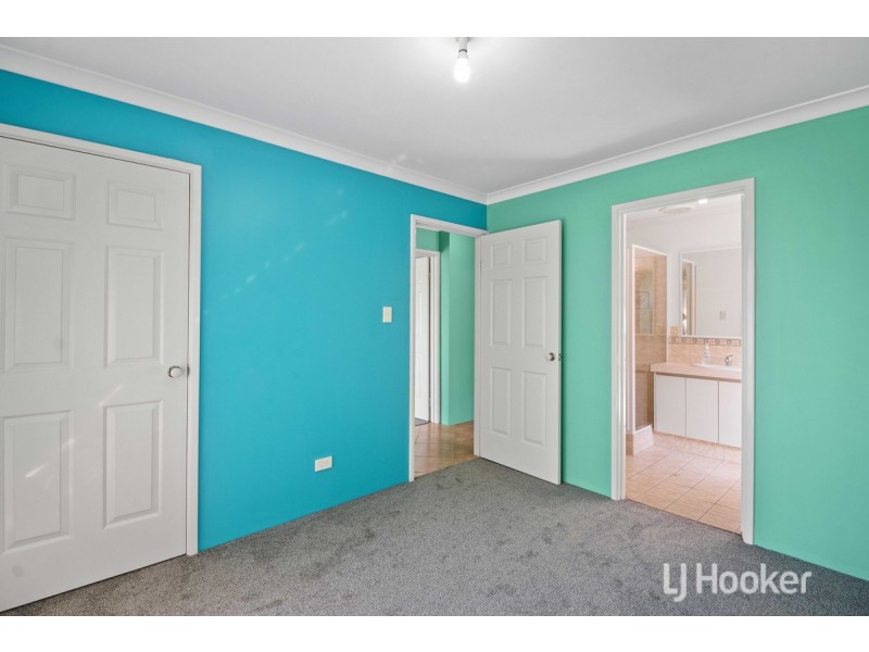 33 Barton Drive, Australind WA 6233