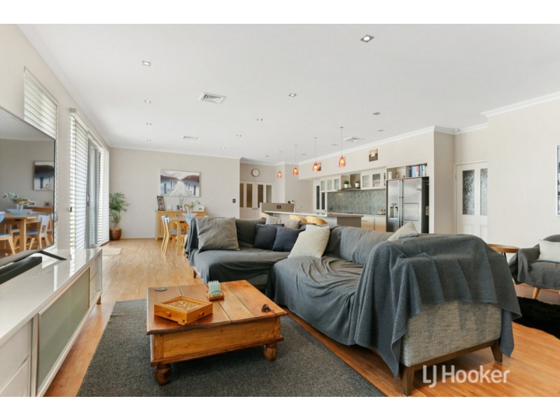 58 Gutmann Parkway, Dalyellup WA 6230