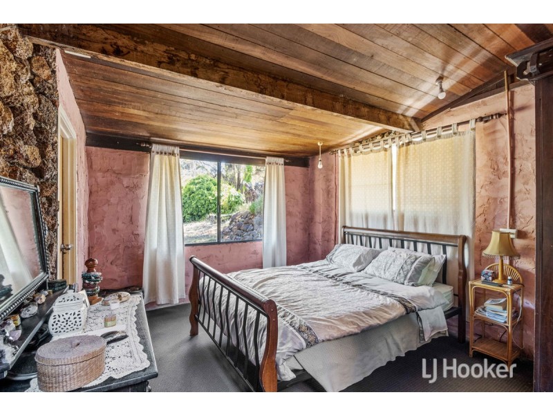 1068 Coalfields Road, Worsley WA 6225