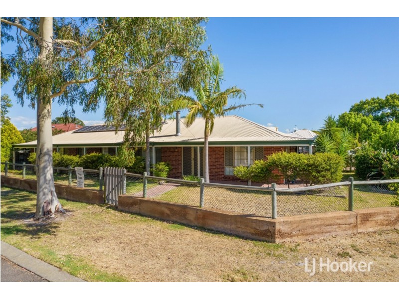 18 Burleigh Drive, Australind WA 6233