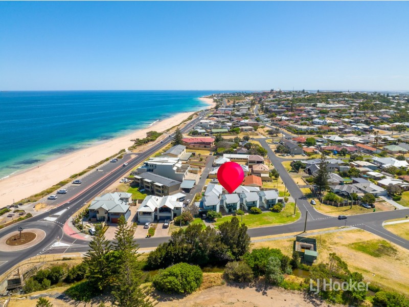 2/12 Holywell Street, South Bunbury WA 6230