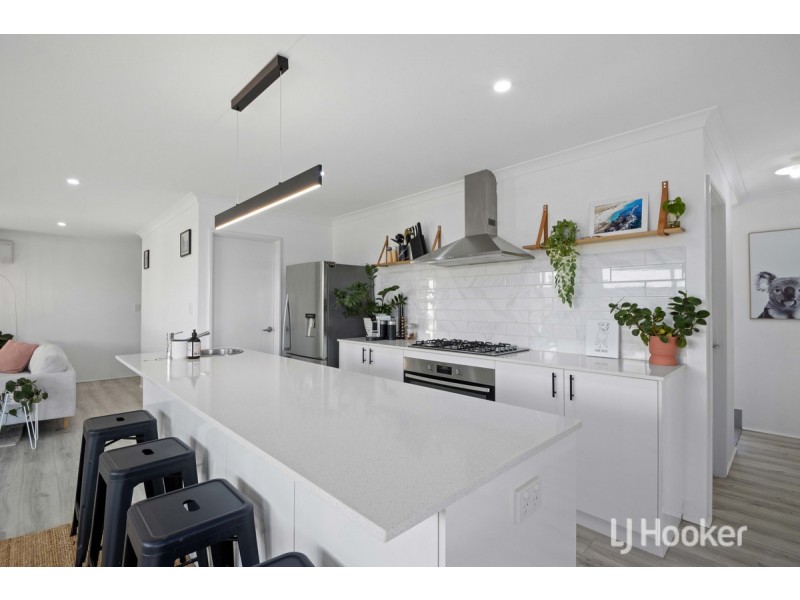 8 Galah Way, Australind WA 6233