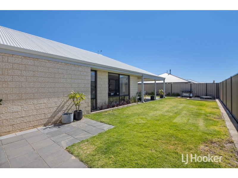 8 Galah Way, Australind WA 6233
