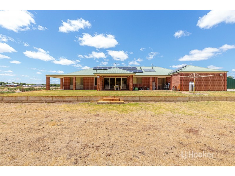 227 Bourne Loop, Stratham WA 6237