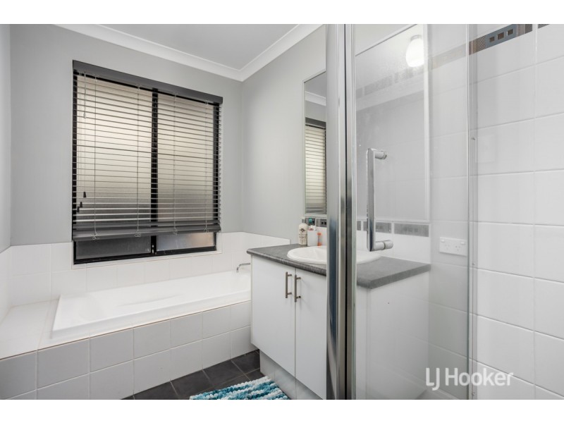 4 Sadler Circuit, Australind WA 6233