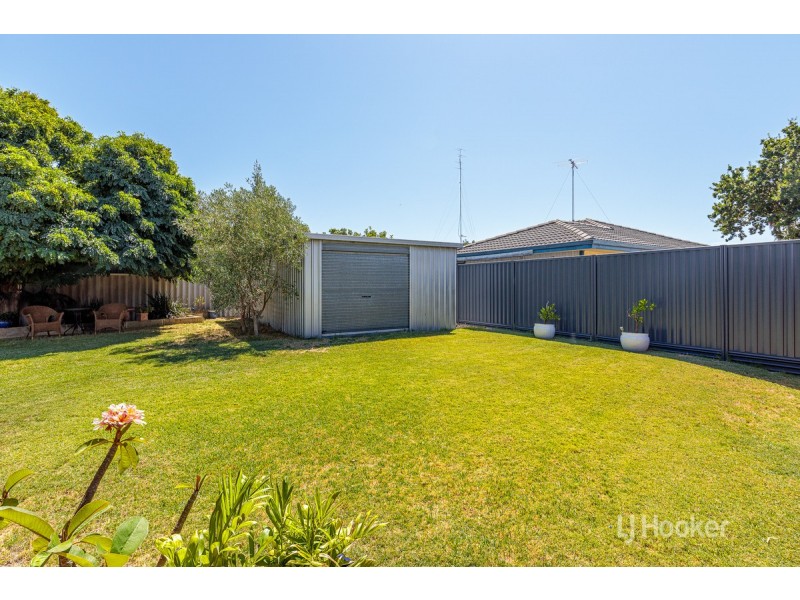 11 Kurrajong Circle, Glen Iris WA 6230
