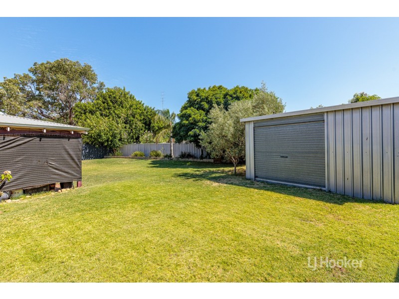 11 Kurrajong Circle, Glen Iris WA 6230