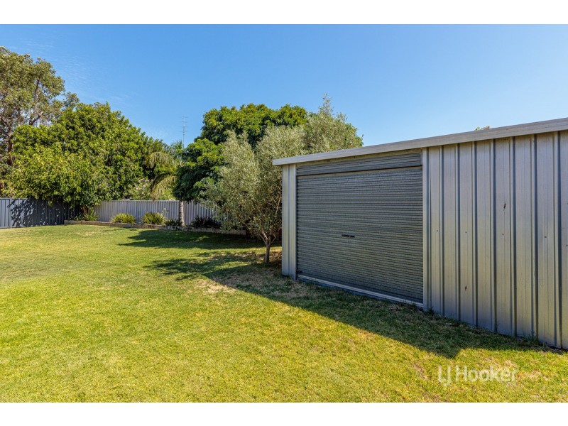 11 Kurrajong Circle, Glen Iris WA 6230
