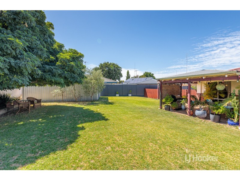 11 Kurrajong Circle, Glen Iris WA 6230