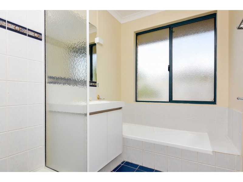 28 Burleigh Drive, Australind WA 6233