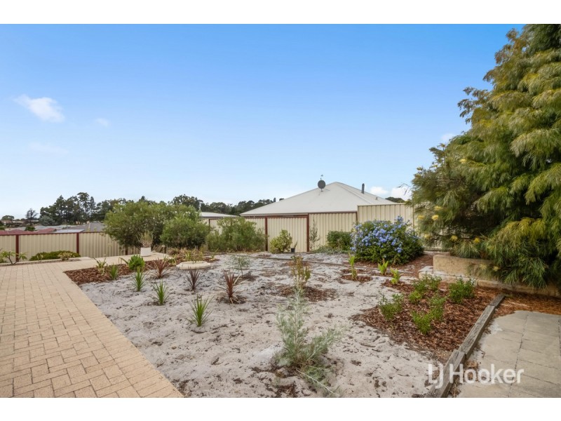 11 Wellington Boulevard, Collie WA 6225