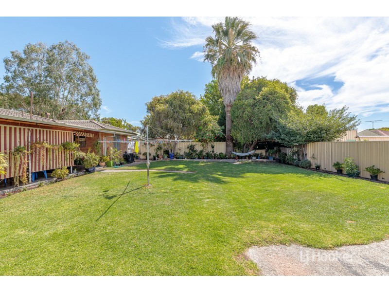 14 Wallrodt Crescent, Glen Iris WA 6230
