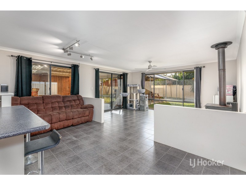 15 Cleveland Bay Avenue, Eaton WA 6232