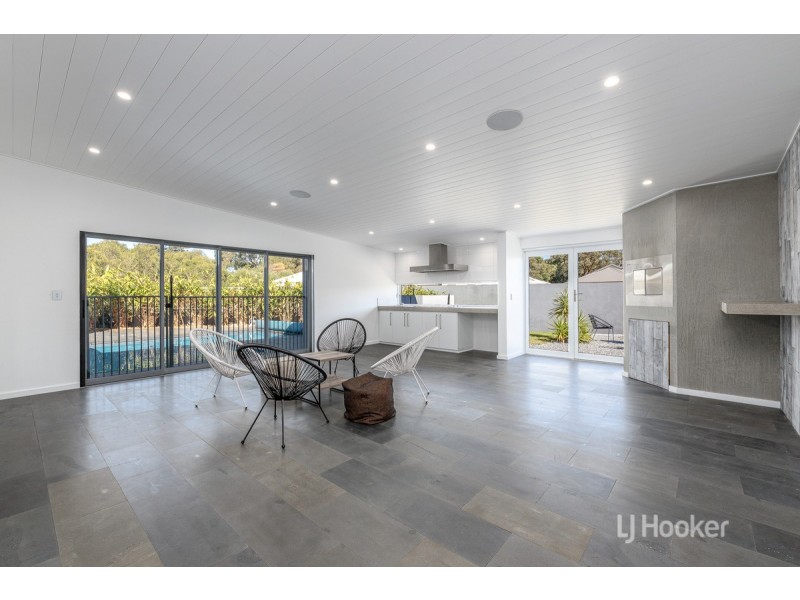 11 Kambany Approach, Dalyellup WA 6230