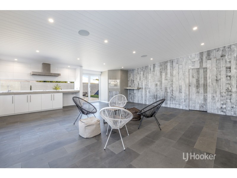 11 Kambany Approach, Dalyellup WA 6230