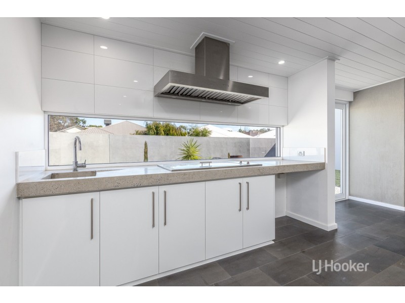 11 Kambany Approach, Dalyellup WA 6230