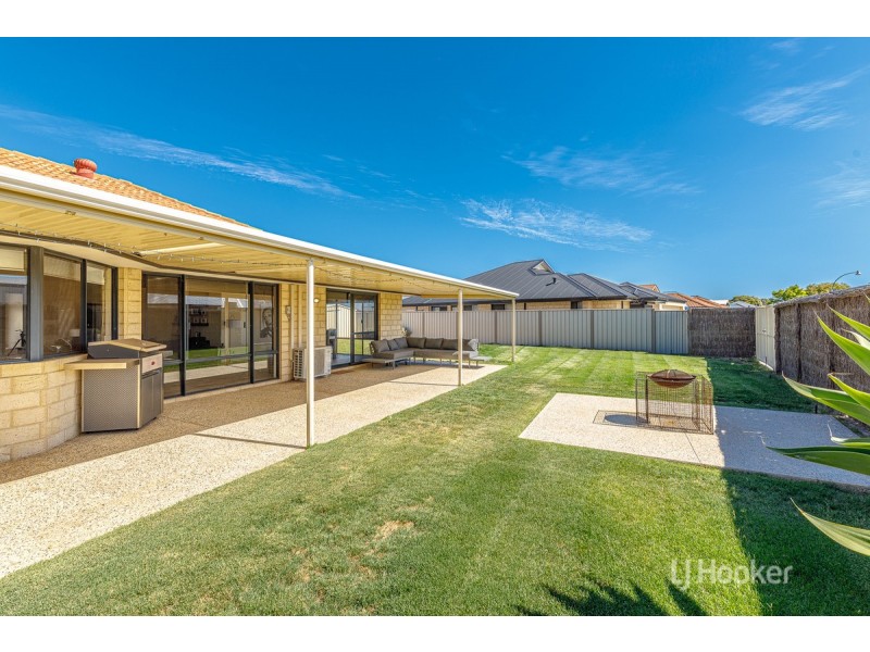 42 The Boulevard, Australind WA 6233