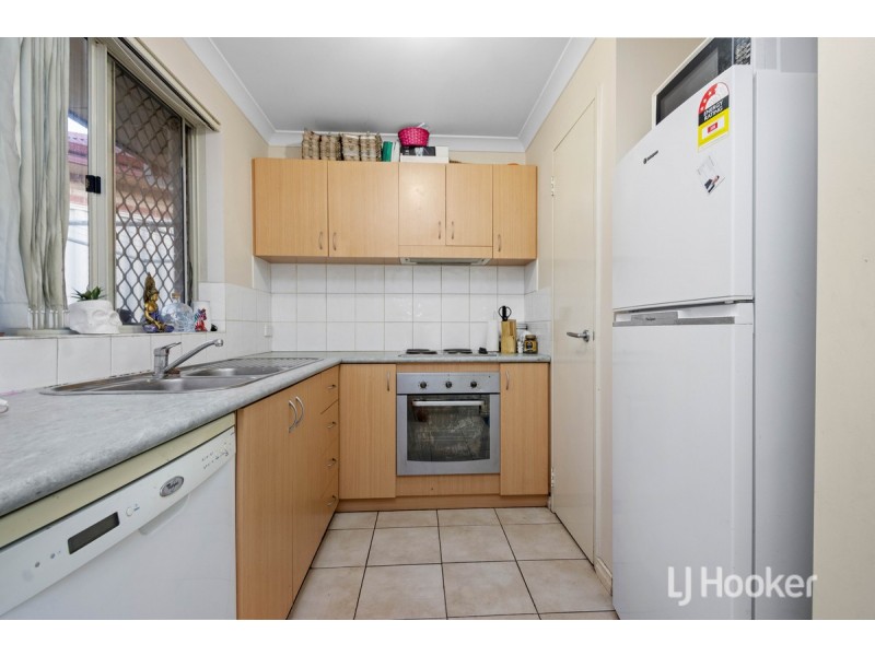 4/8 Ash Mews, Collie WA 6225