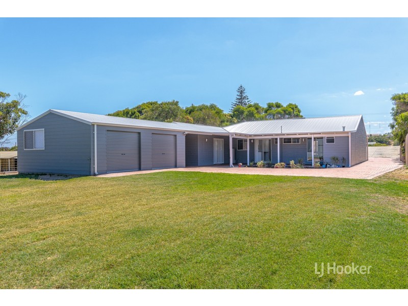 16 Coronation Drive, Binningup WA 6233