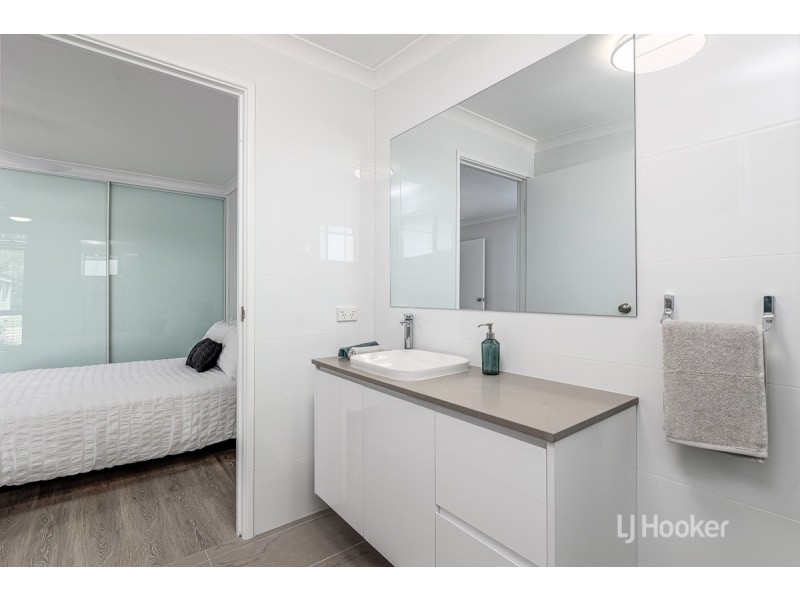 16 Coronation Drive, Binningup WA 6233