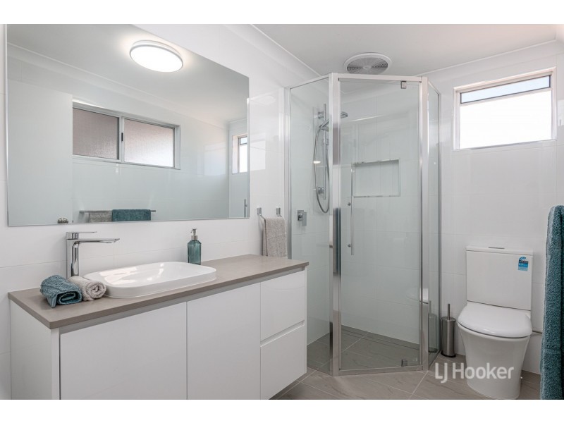 16 Coronation Drive, Binningup WA 6233