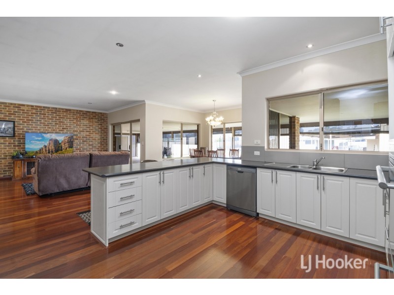7 River Avenue, Collie WA 6225