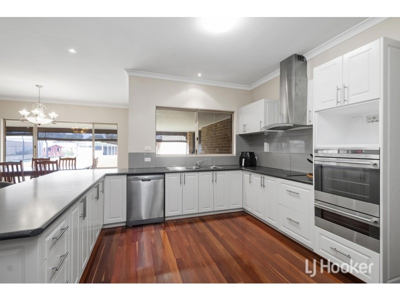 7 River Avenue, Collie WA 6225