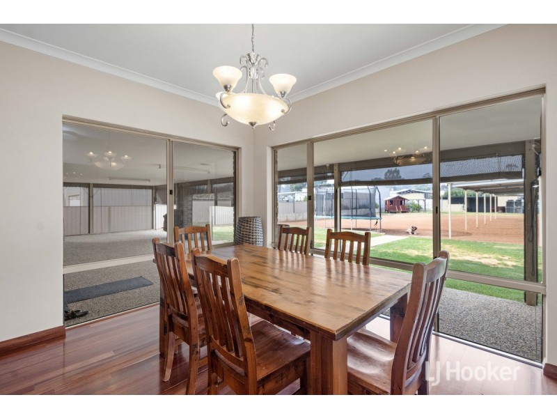 7 River Avenue, Collie WA 6225