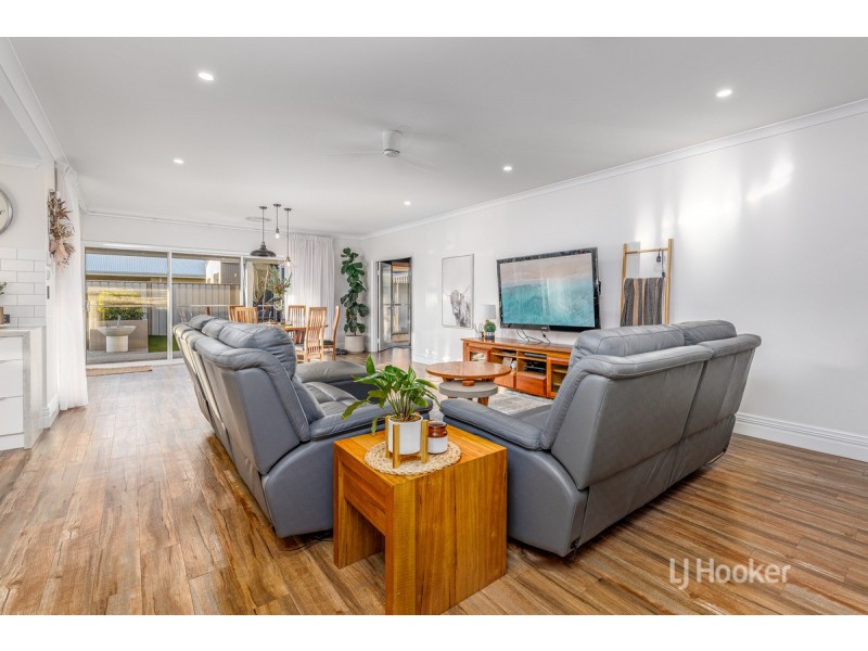 10 Ammolite Way, Australind WA 6233