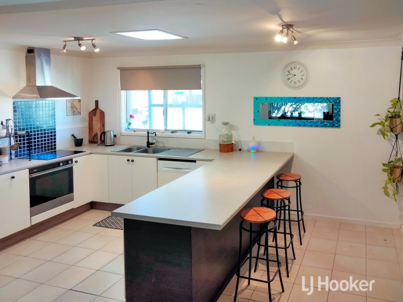 18 Travers Drive, Australind WA 6233