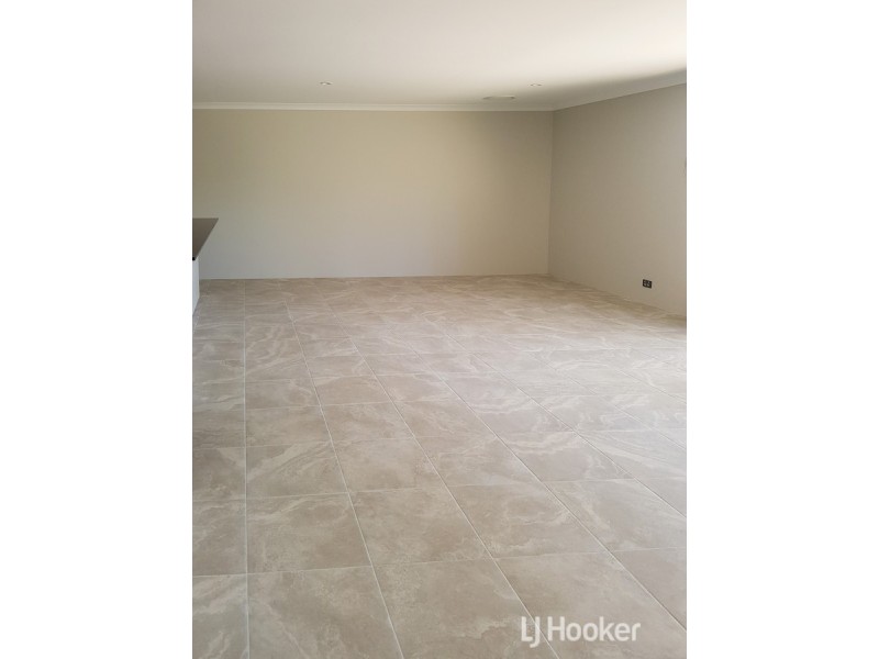 35 Duncan Loop, Millbridge WA 6232
