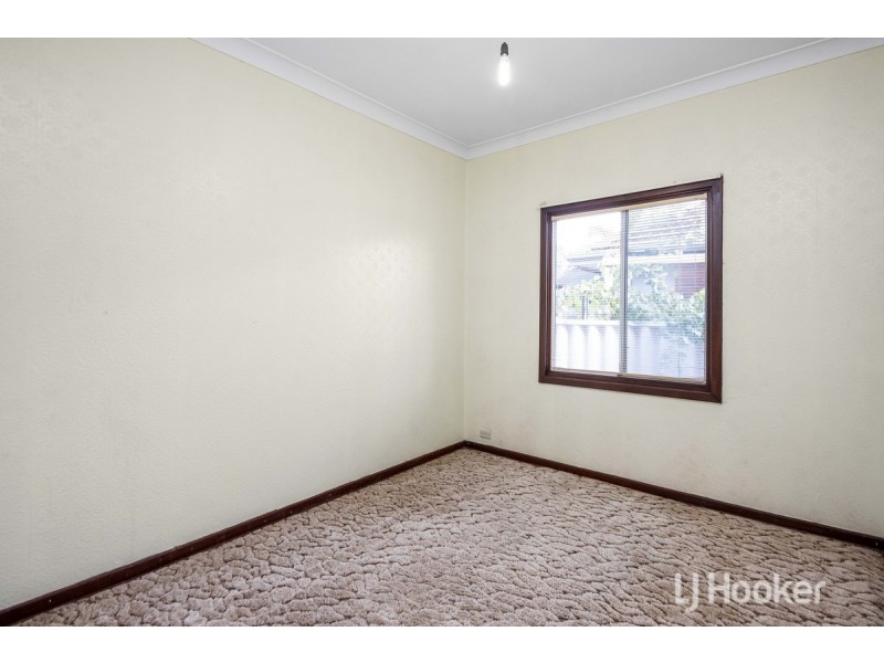 16 Jindee Street, Carey Park WA 6230