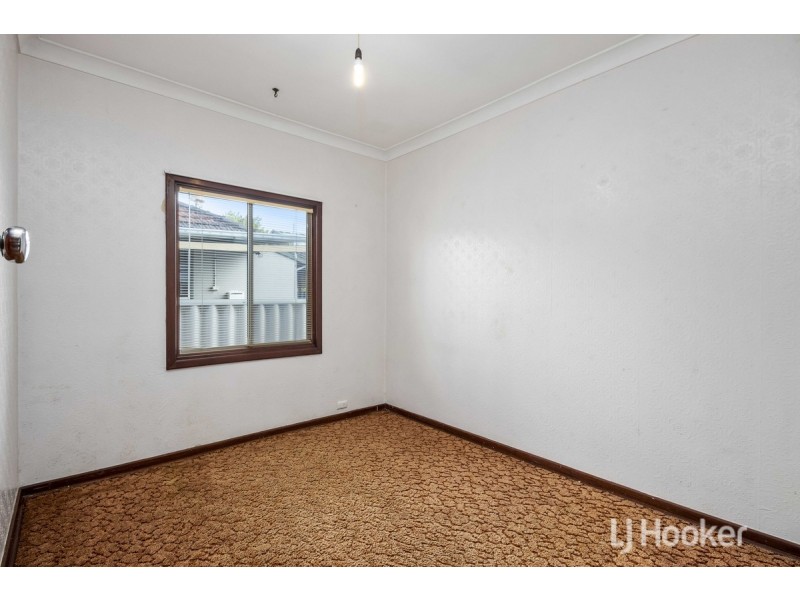 16 Jindee Street, Carey Park WA 6230