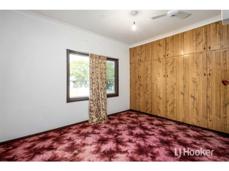 16 Jindee Street, Carey Park WA 6230