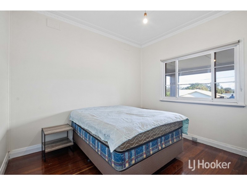 16 Ogden Street, Collie WA 6225