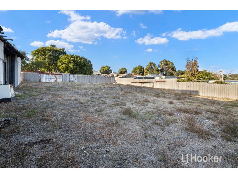 16 Ogden Street, Collie WA 6225