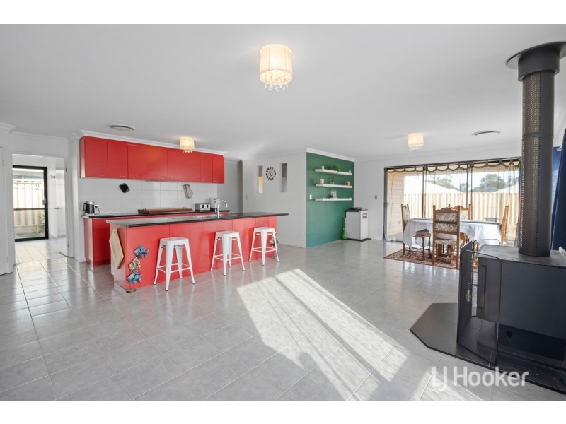 19 Advance Road, Dalyellup WA 6230