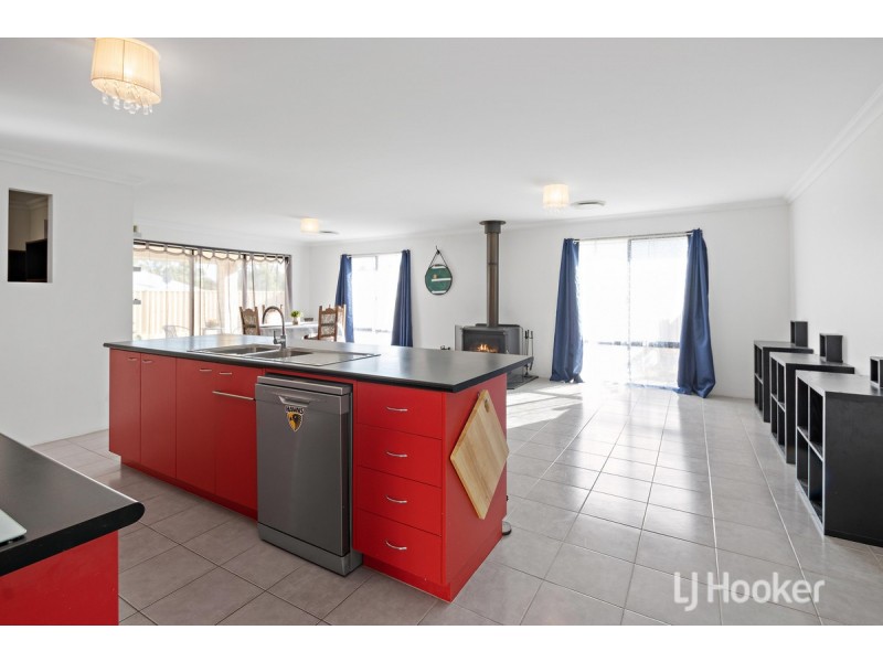 19 Advance Road, Dalyellup WA 6230