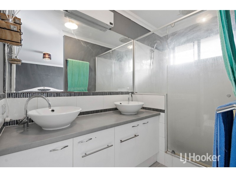 19 Advance Road, Dalyellup WA 6230