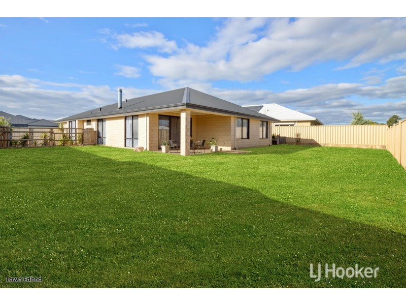 19 Advance Road, Dalyellup WA 6230