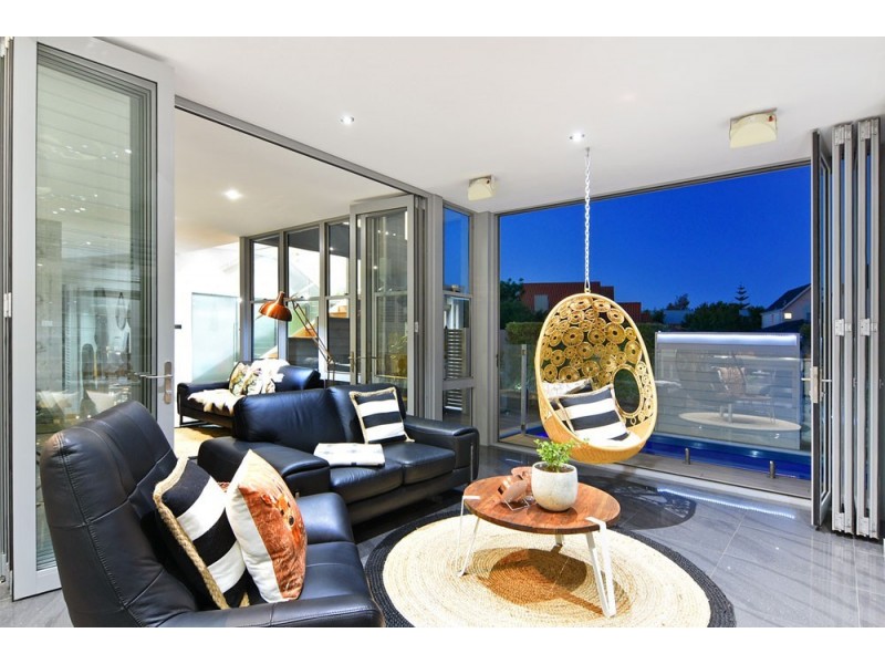 25 Marabank Loop, Bunbury WA 6230