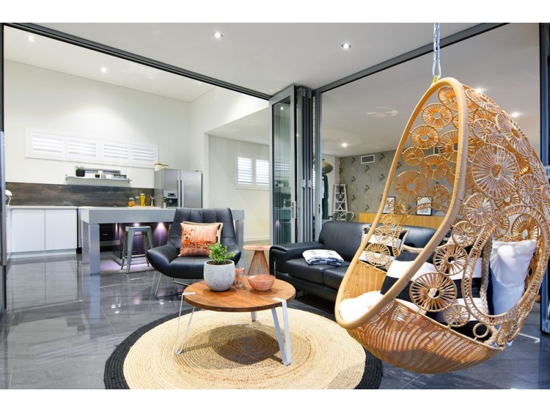 25 Marabank Loop, Bunbury WA 6230