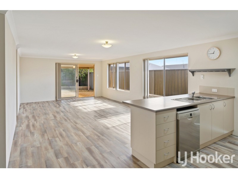 5 Silvereye Street, Kealy WA 6280