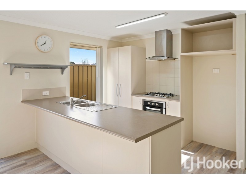 5 Silvereye Street, Kealy WA 6280