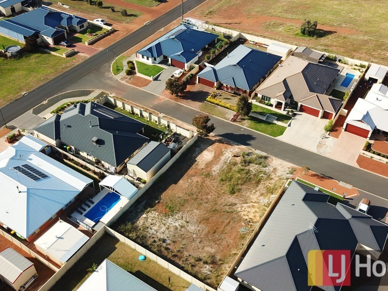 8 Wagtail Way, Collie WA 6225