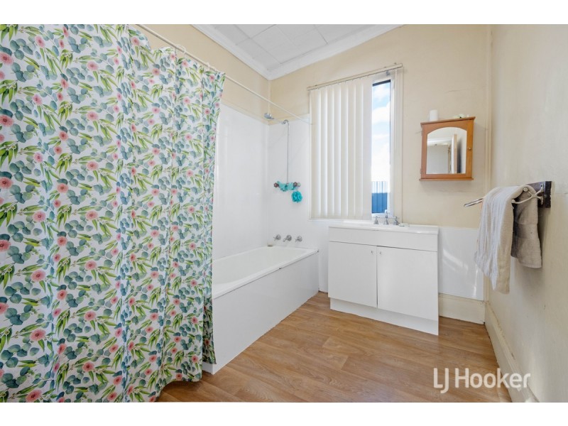 10 Ogden Street, Collie WA 6225