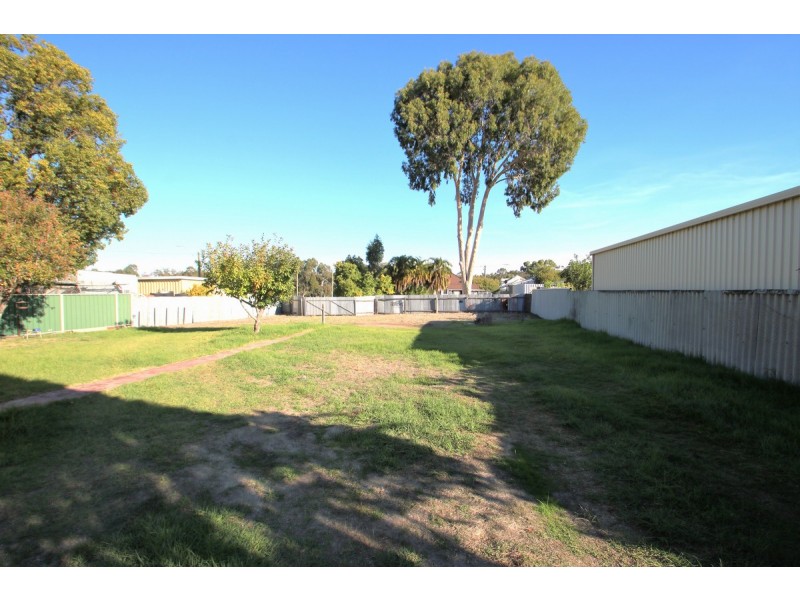 77 Coombes Street, Collie WA 6225